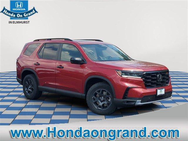 new 2025 Honda Pilot car, priced at $48,215