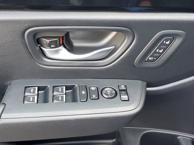 used 2025 Honda Pilot car, priced at $44,999