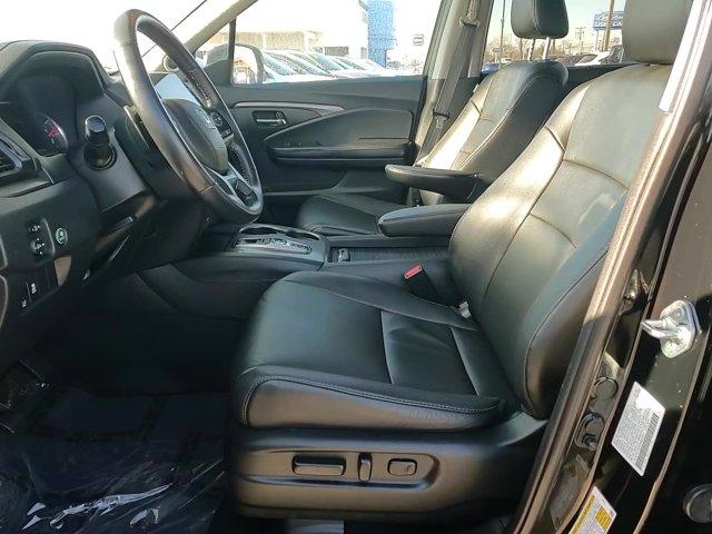 used 2022 Honda Pilot car, priced at $27,999