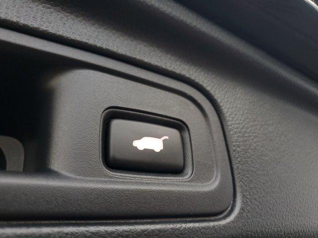 used 2022 Honda Pilot car, priced at $35,999