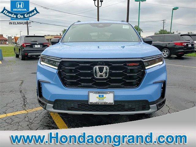 new 2025 Honda Pilot car, priced at $48,320