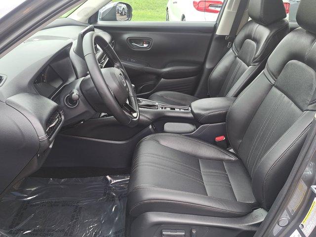 used 2025 Honda HR-V car, priced at $29,999