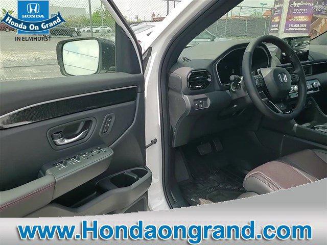 new 2025 Honda Pilot car, priced at $51,982