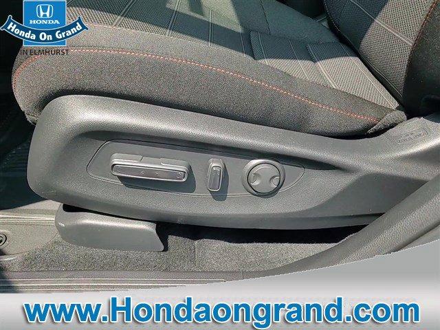 new 2026 Honda CR-V Hybrid car