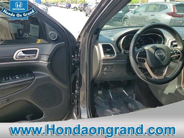 used 2017 Jeep Grand Cherokee car, priced at $21,399