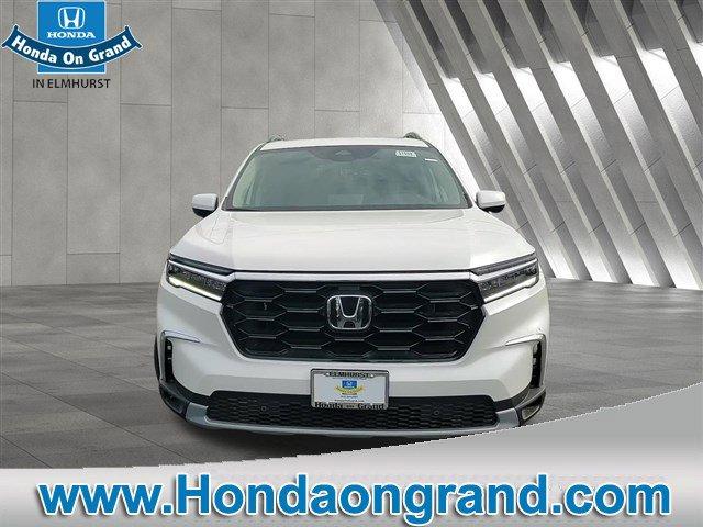 new 2025 Honda Pilot car, priced at $49,122