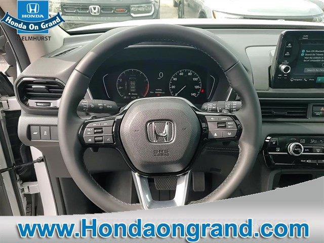 new 2025 Honda Pilot car, priced at $49,122