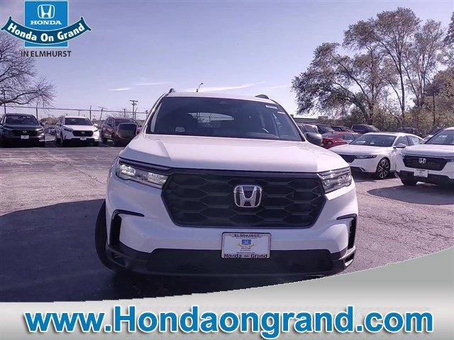 new 2025 Honda Pilot car, priced at $42,825