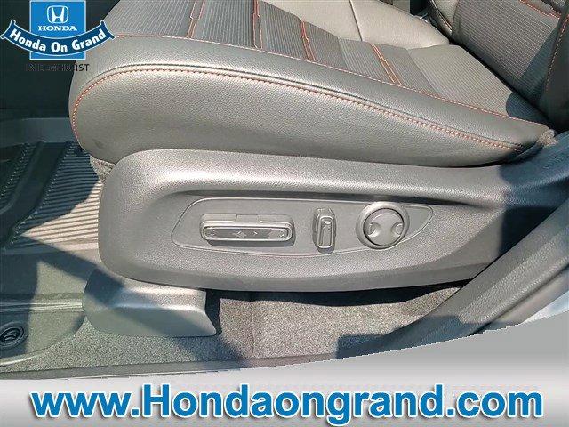 new 2026 Honda CR-V Hybrid car