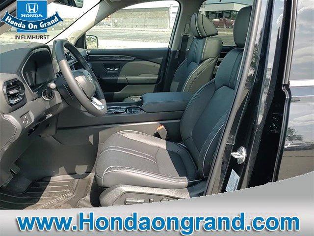 new 2025 Honda Pilot car