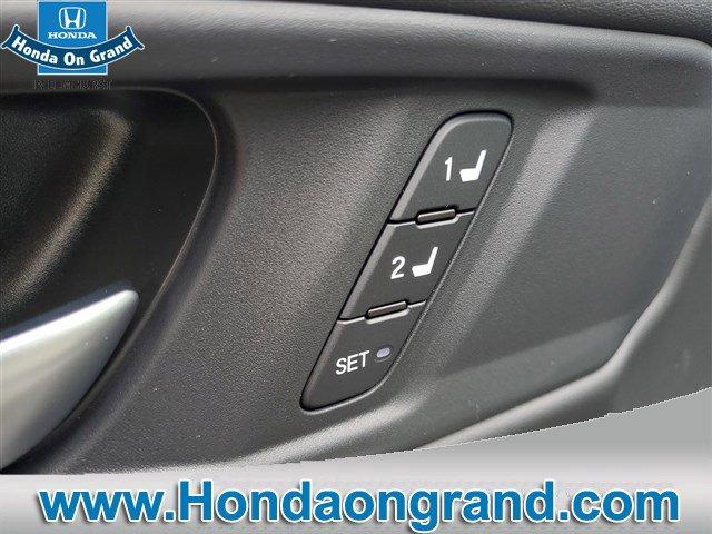 new 2025 Honda Accord Hybrid car