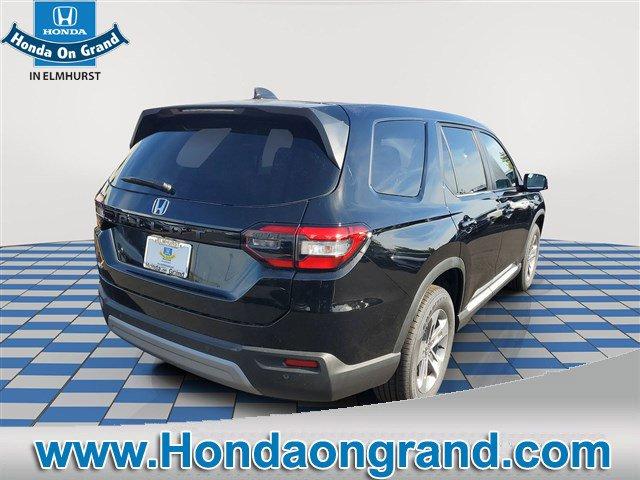 new 2025 Honda Pilot car, priced at $44,816