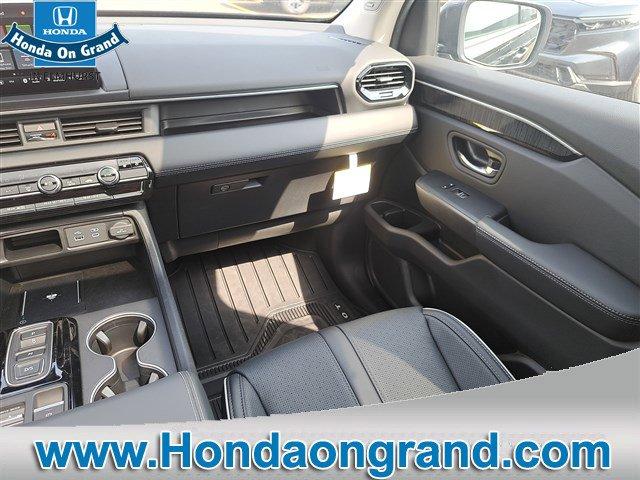 new 2025 Honda Pilot car, priced at $50,850