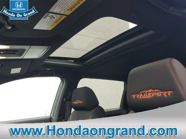 new 2026 Honda CR-V Hybrid car, priced at $38,665