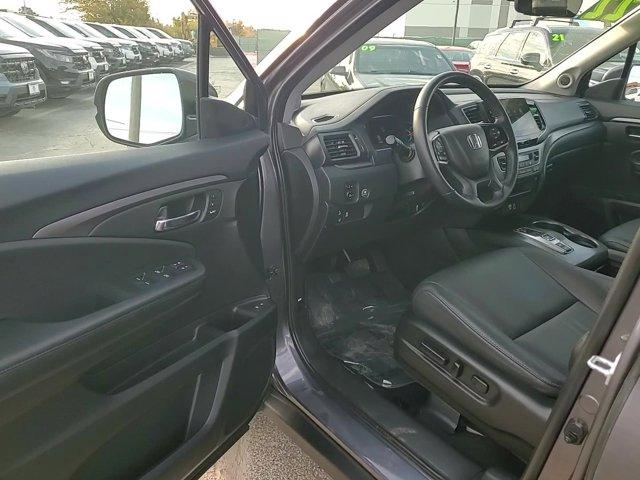 used 2022 Honda Pilot car, priced at $32,499