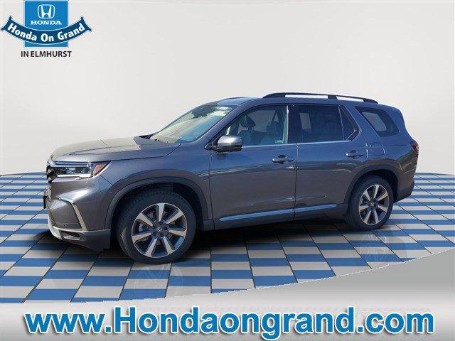 new 2025 Honda Pilot car, priced at $50,850