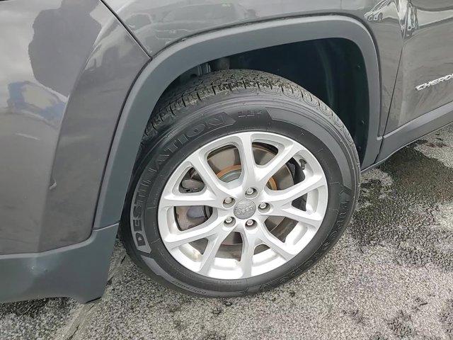 used 2016 Jeep Cherokee car