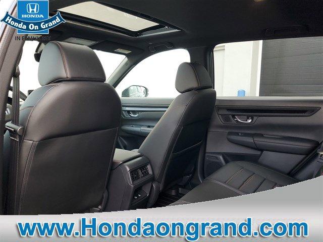 new 2026 Honda CR-V Hybrid car, priced at $39,584