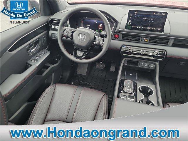 new 2025 Honda Pilot car, priced at $52,575