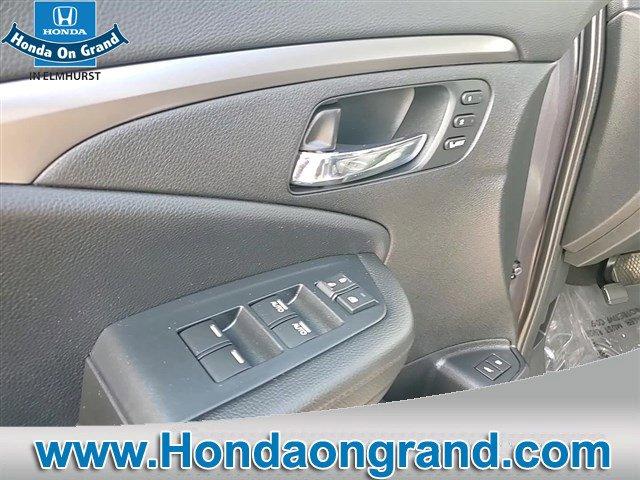 used 2022 Honda Pilot car, priced at $30,999