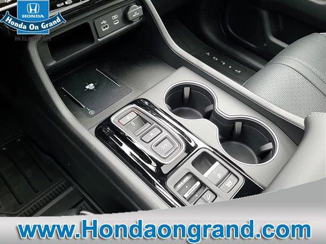 new 2025 Honda Pilot car
