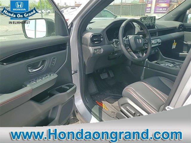 new 2025 Honda Pilot car