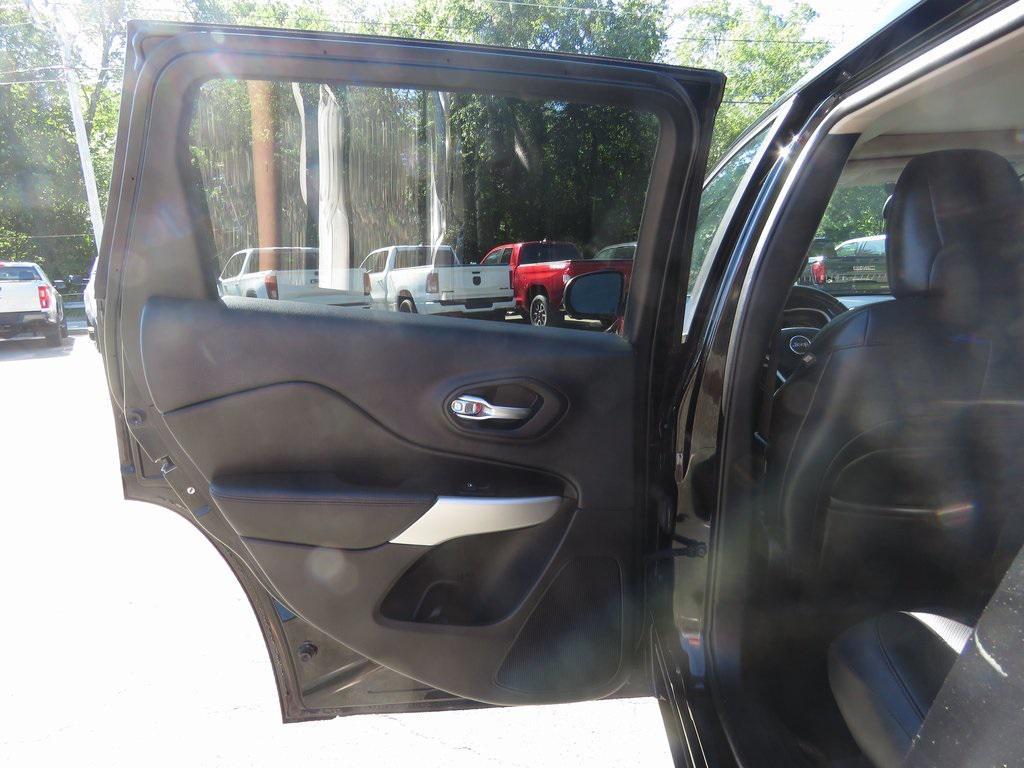 used 2018 Jeep Cherokee car, priced at $19,698