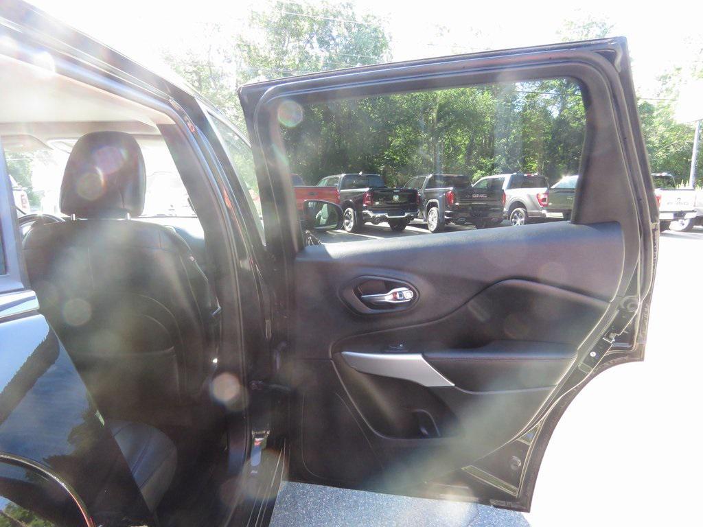 used 2018 Jeep Cherokee car, priced at $19,698