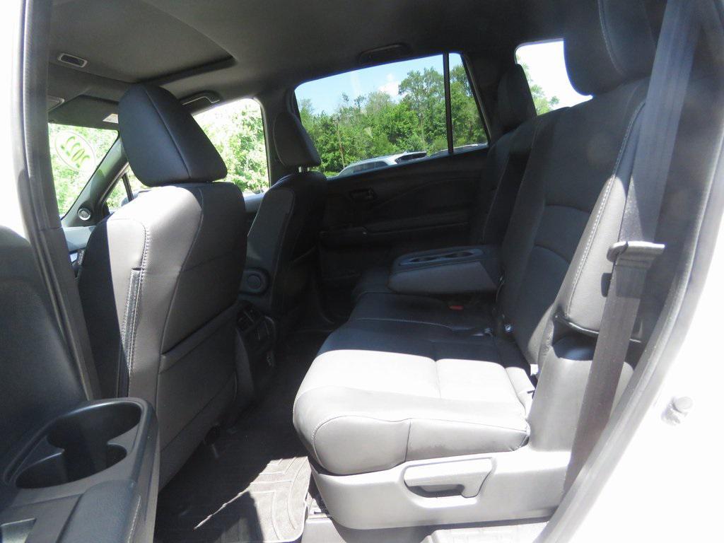 used 2022 Honda Passport car, priced at $29,334