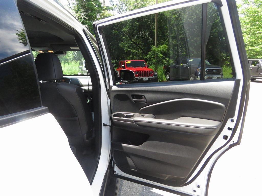 used 2022 Honda Passport car, priced at $29,334