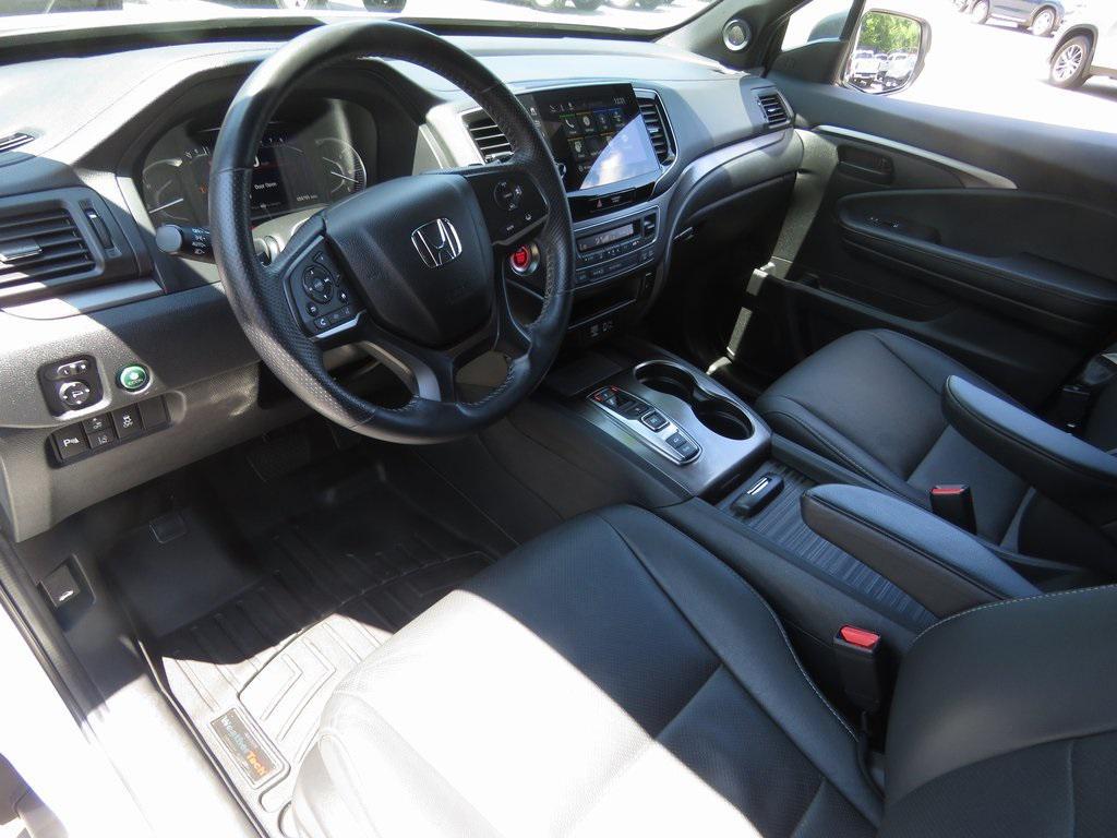 used 2022 Honda Passport car, priced at $29,334