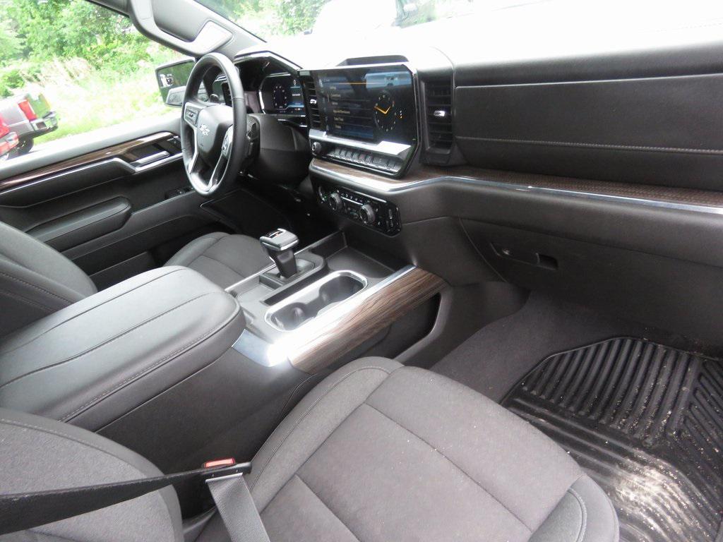 used 2024 Chevrolet Silverado 1500 car, priced at $45,878