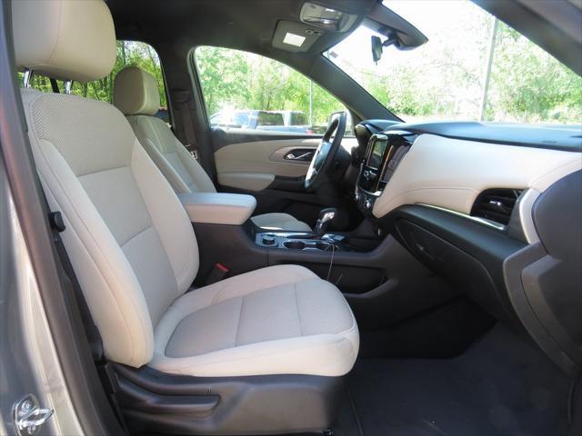 used 2023 Chevrolet Traverse car, priced at $28,153