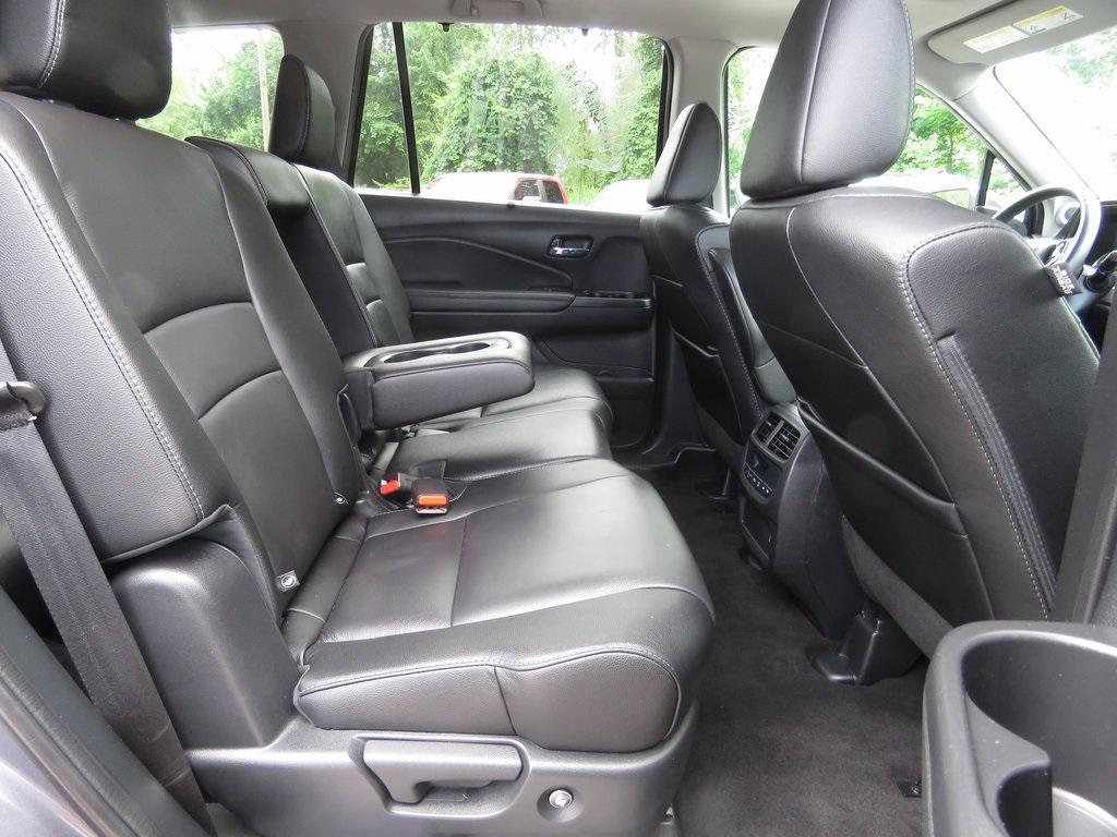 used 2022 Honda Pilot car, priced at $31,967