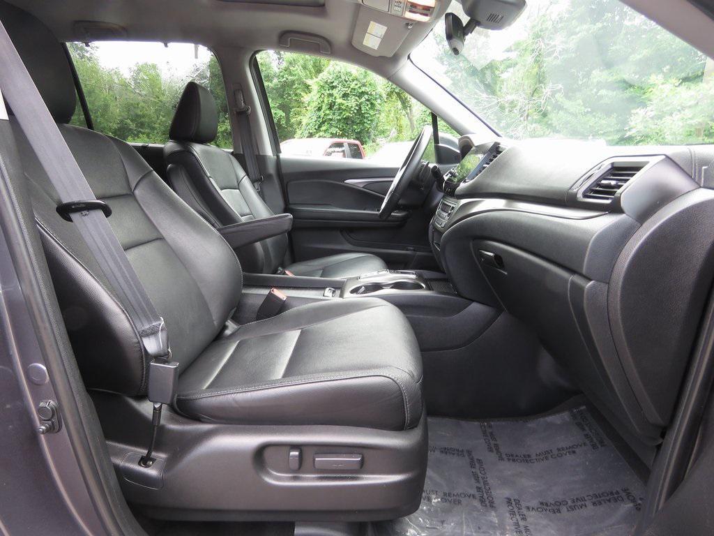 used 2022 Honda Pilot car, priced at $31,967