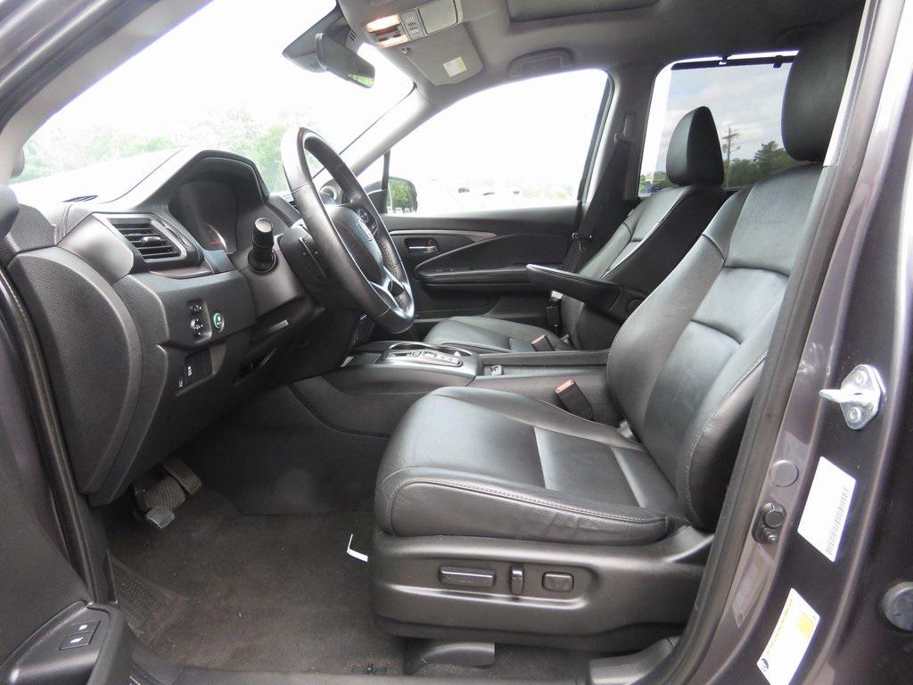 used 2022 Honda Pilot car, priced at $31,967