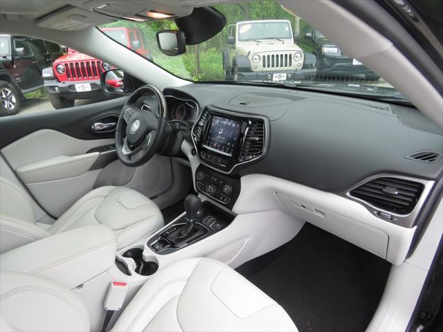 used 2019 Jeep Cherokee car, priced at $19,673
