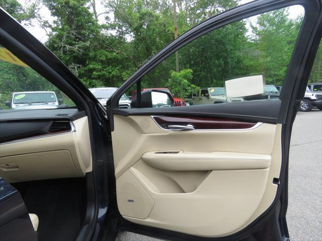 used 2017 Cadillac XT5 car, priced at $14,454