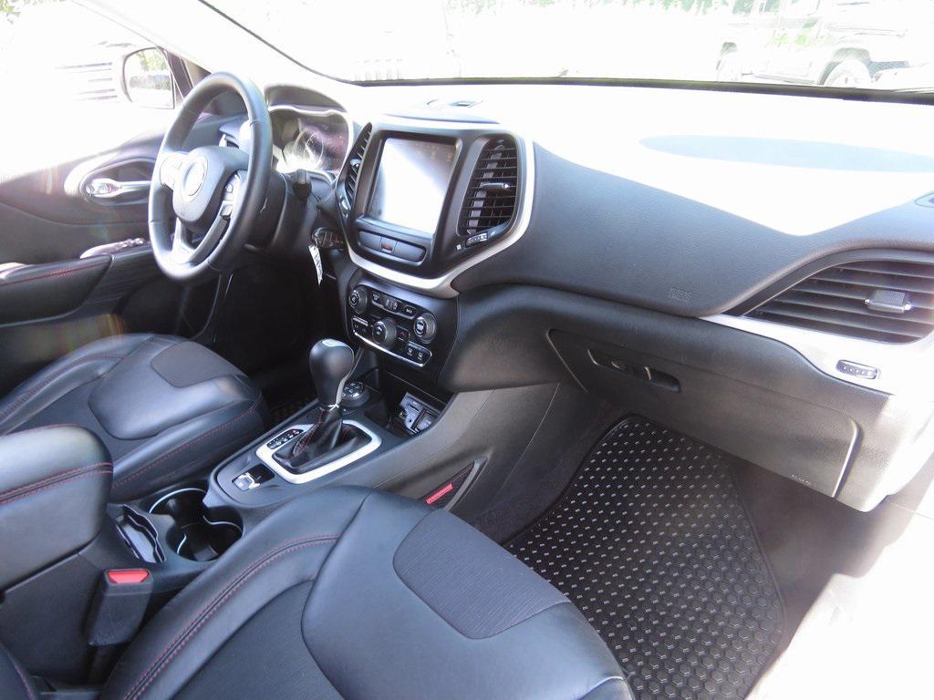 used 2016 Jeep Cherokee car, priced at $14,212