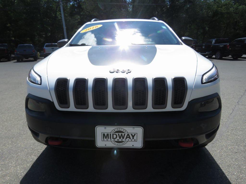 used 2016 Jeep Cherokee car, priced at $14,212