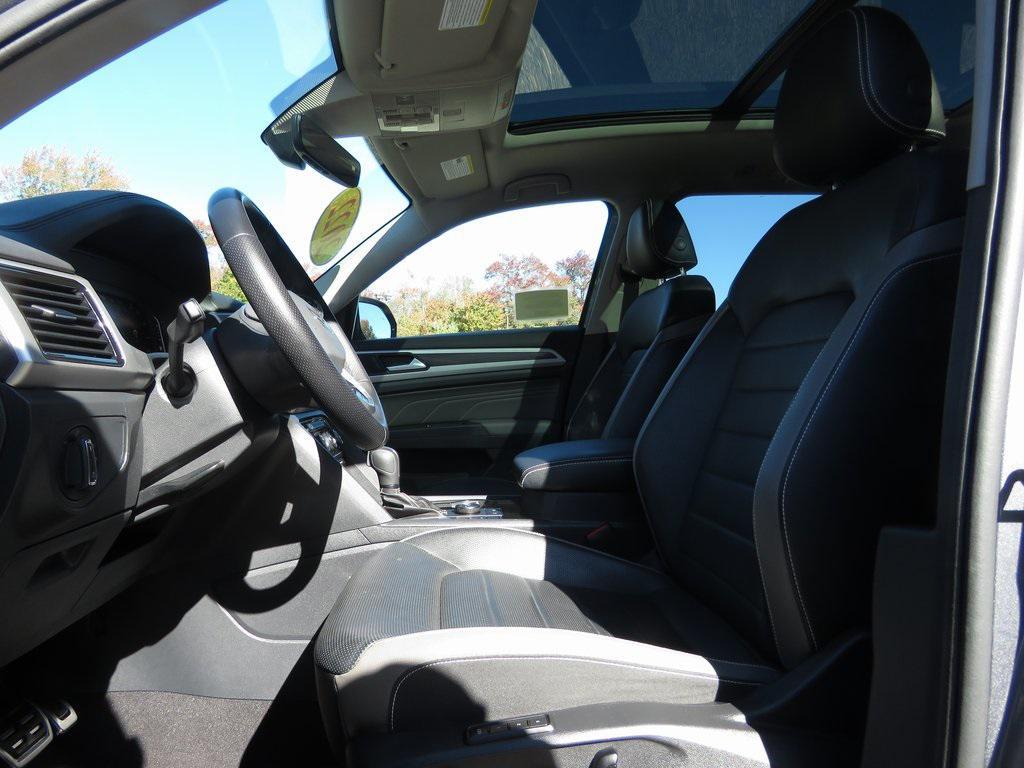 used 2022 Volkswagen Atlas car, priced at $32,495