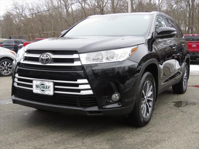 used 2019 Toyota Highlander car, priced at $27,509