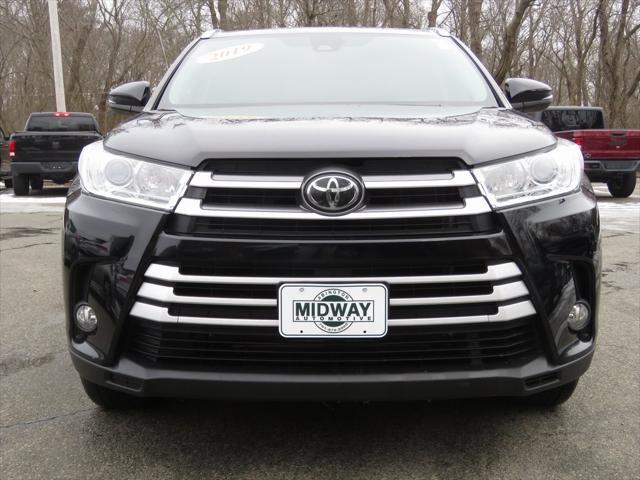 used 2019 Toyota Highlander car, priced at $27,509