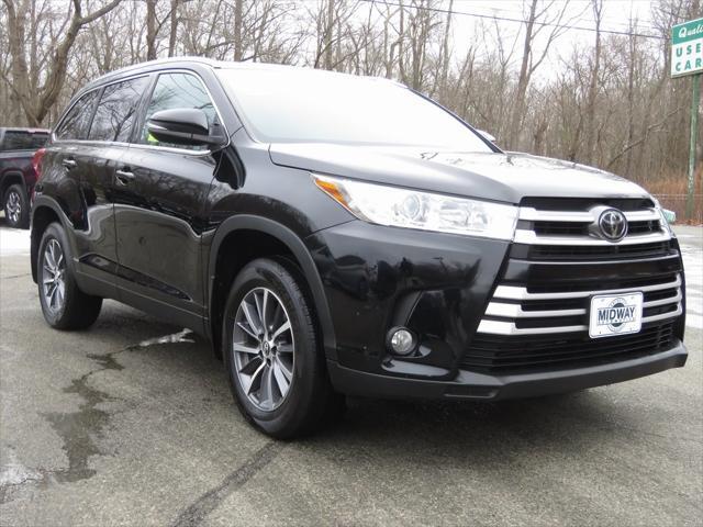 used 2019 Toyota Highlander car, priced at $27,509