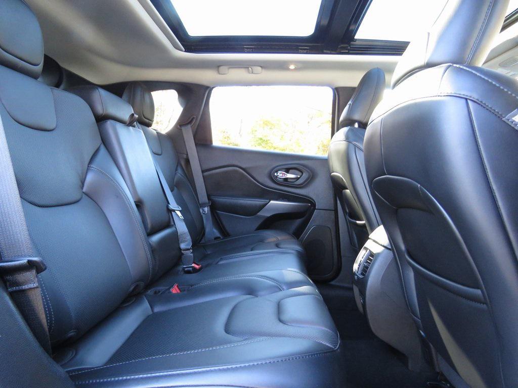 used 2021 Jeep Cherokee car, priced at $22,255