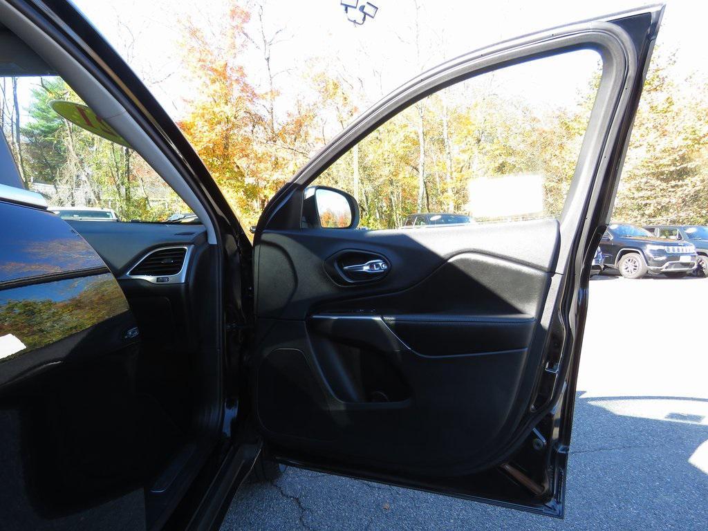 used 2021 Jeep Cherokee car, priced at $22,255