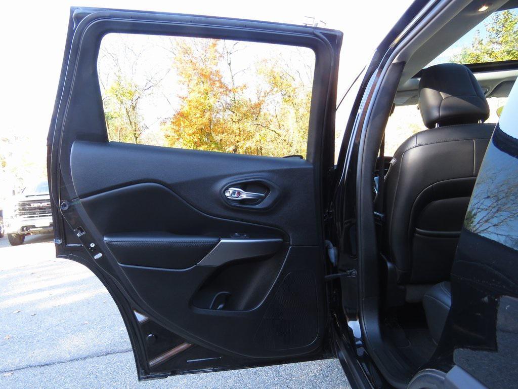 used 2021 Jeep Cherokee car, priced at $22,255