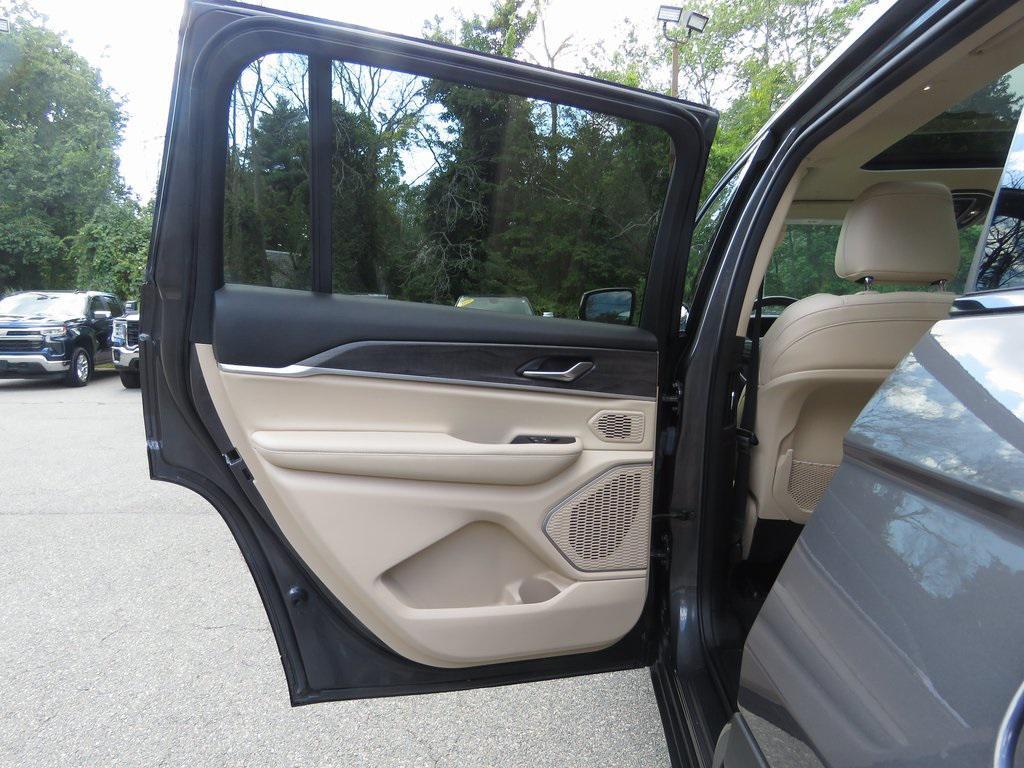 used 2021 Jeep Grand Cherokee L car, priced at $30,319