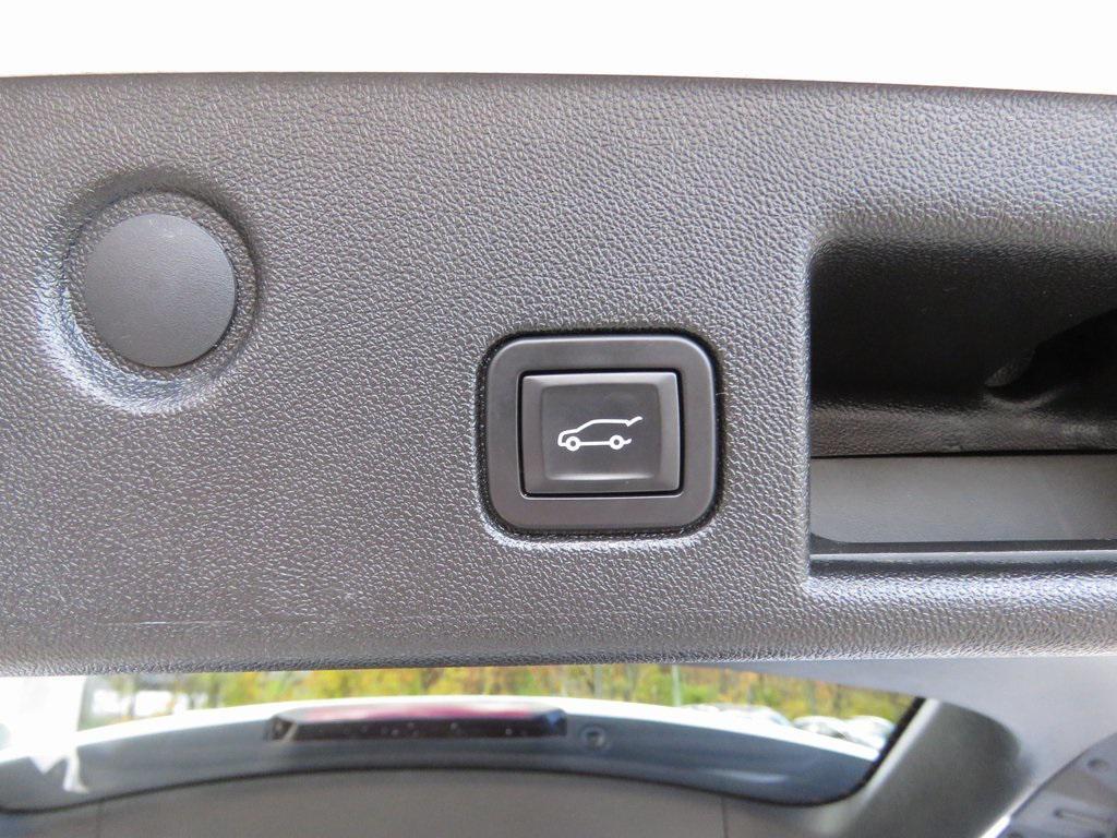 used 2019 Chevrolet Equinox car, priced at $17,978