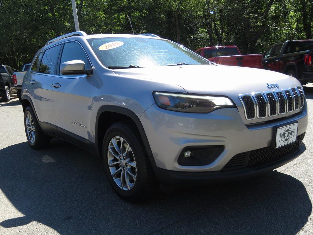 used 2019 Jeep Cherokee car, priced at $13,874